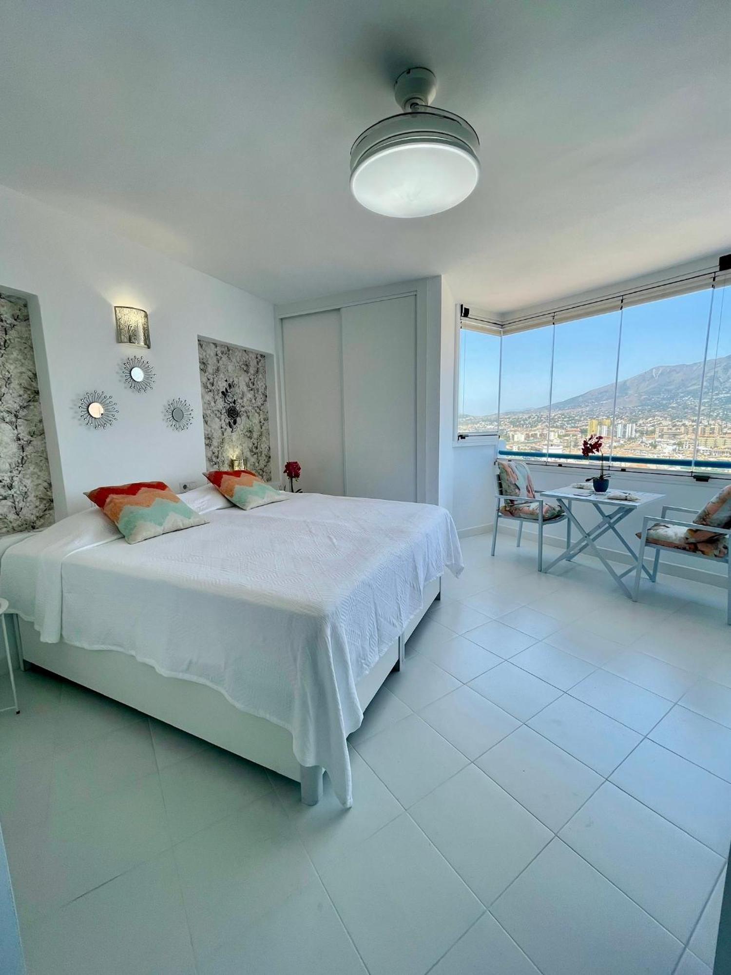 Sunny Beachside Retreat With Mountain And Sea Views Apartment